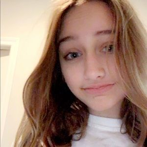 Meet your Posher, Maddie